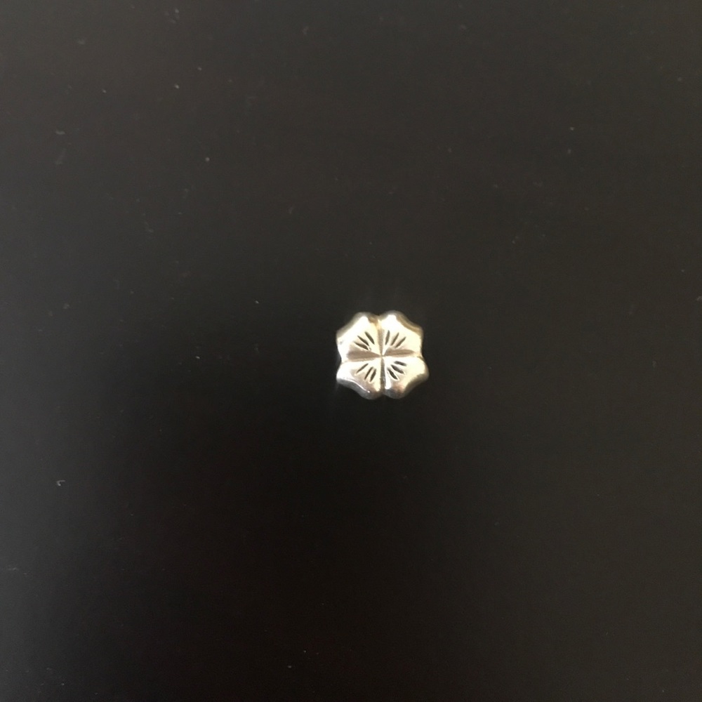 Pandora 4 Leaf Clover Charm - Picture 2 of 3